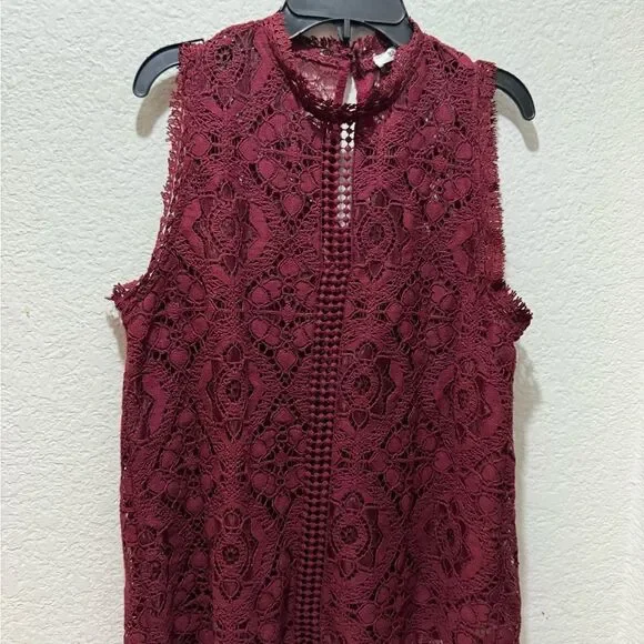 BB Dakota 'Patti' Guipure Lace Sleeveless Blouse in Bordeaux, S NWOT - Picture 3 of 11